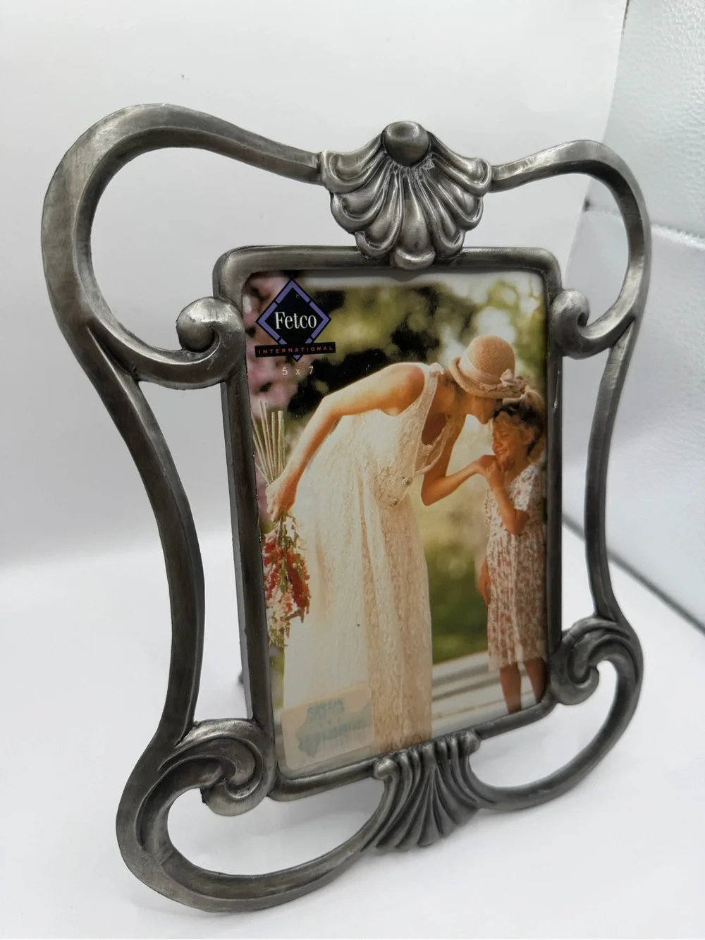 Fetco 5x7 Pewter Tone Art Nouveau Shell Picture Frame